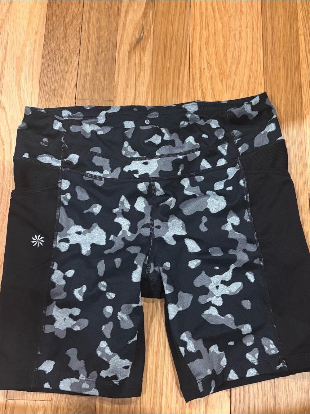 Athleta Be Free Biker Shorts size M black leopard camo mid thigh